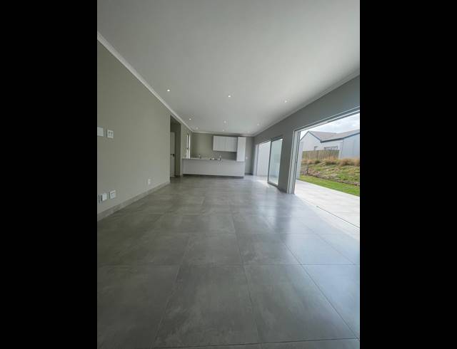2 BEDROOM FREESTANDING TO LET IN LALELA ESTATE
